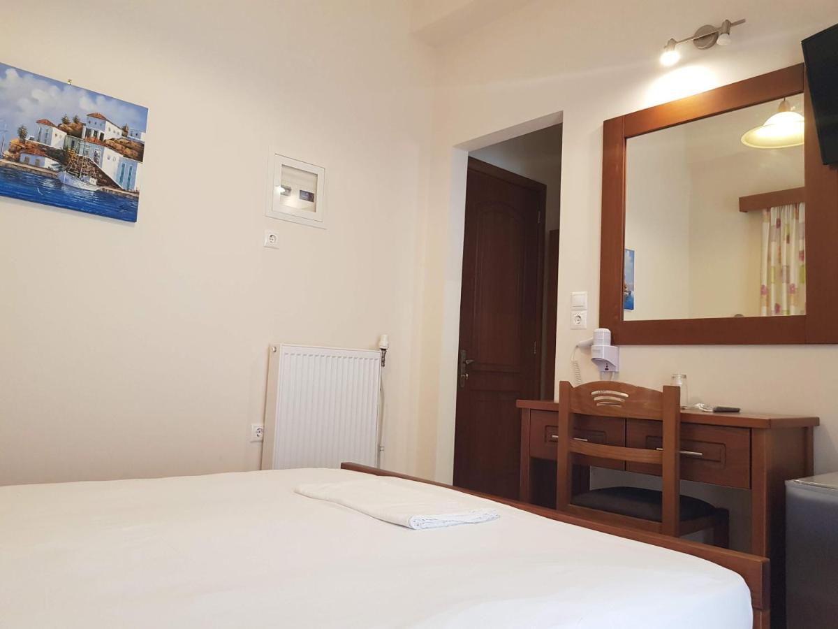 Hotel Ionion Kastro-Kyllini Екстер'єр фото