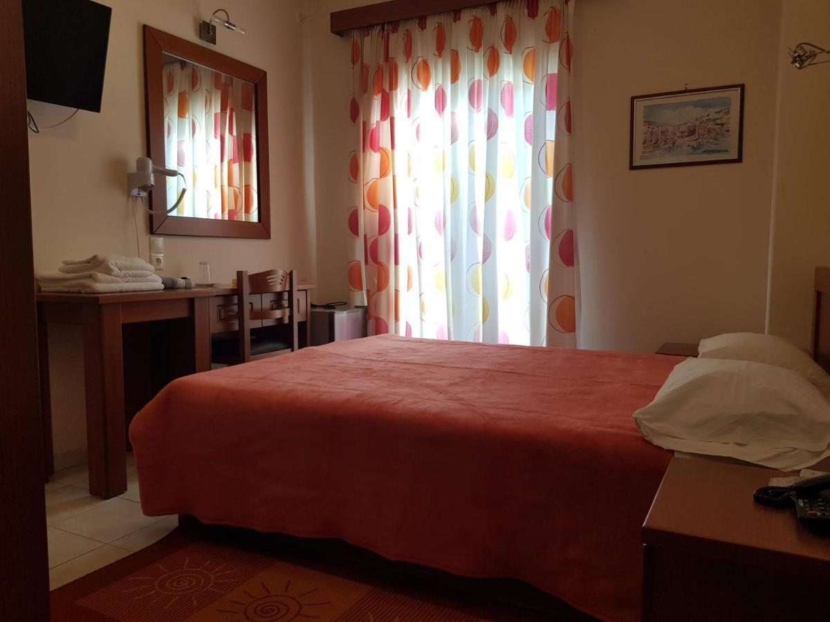 Hotel Ionion Kastro-Kyllini Екстер'єр фото