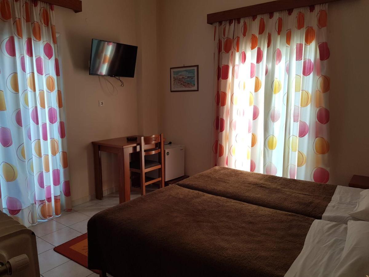 Hotel Ionion Kastro-Kyllini Екстер'єр фото